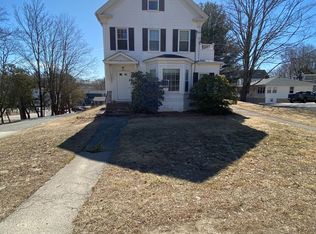 193 S Main St APT 1, Newmarket, NH 03857