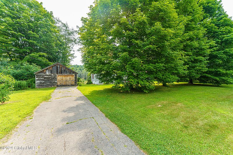 4th image of 2552 State Route 22