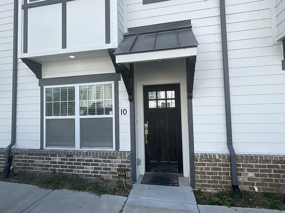 6511 Robertson Ave #10