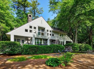 25 Old Still Rd, Sapphire, NC 28774