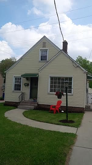 Nice Curb Appeal!