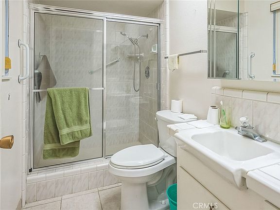 3rd image of 26231 Foxgrove Rd