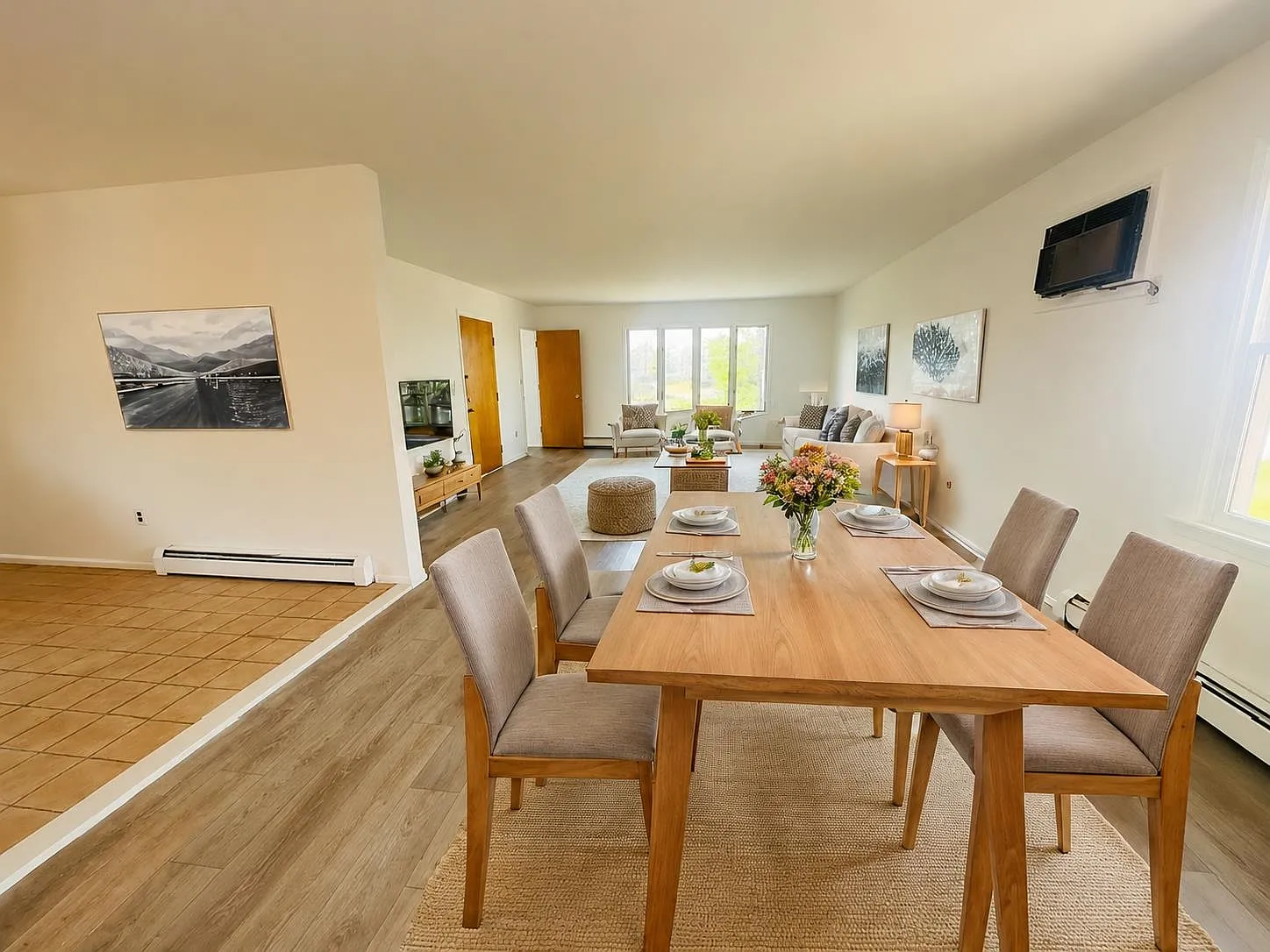 2 bed, 1.0 bath, $2,300 — Photo 3