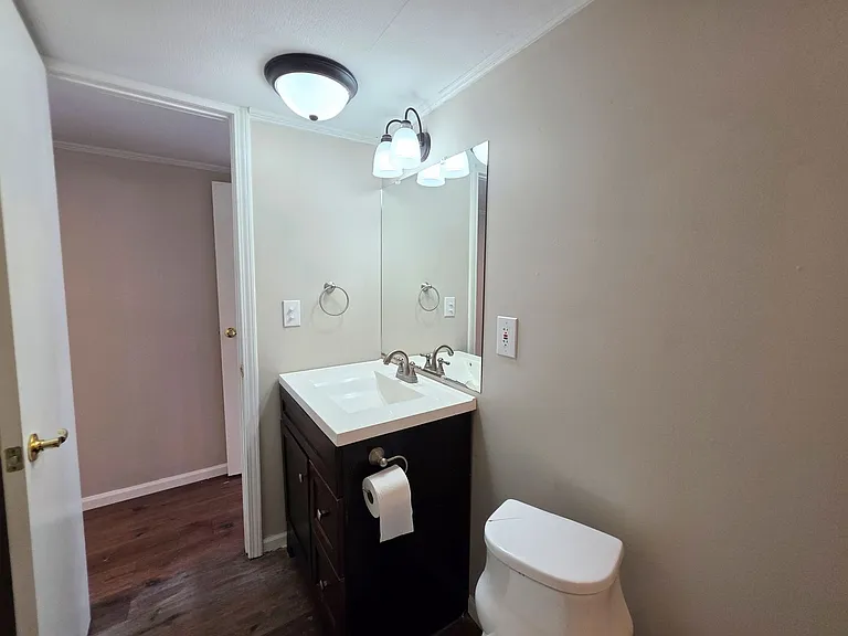 2821 Hillcrest Ave #7 — Photo 12
