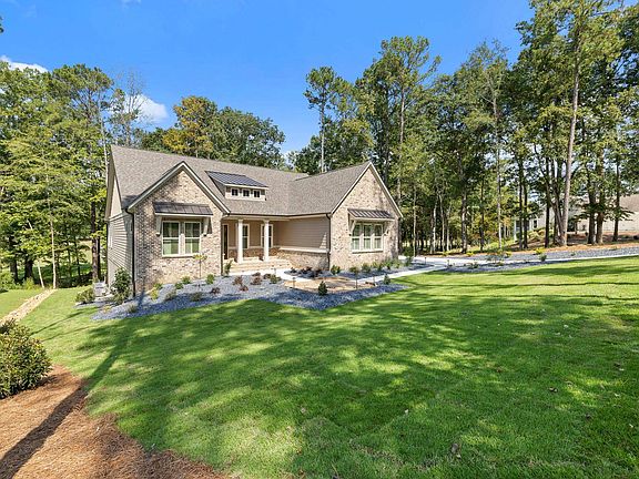 5th image of 1081 Pinehurst Dr