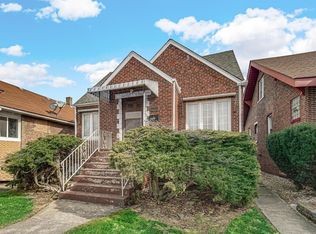 2137 Wespark Ave, Whiting, IN 46394
