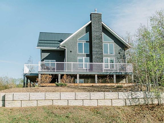 2nd image of 13 NE Park Ridge Way Rural Stettler #6