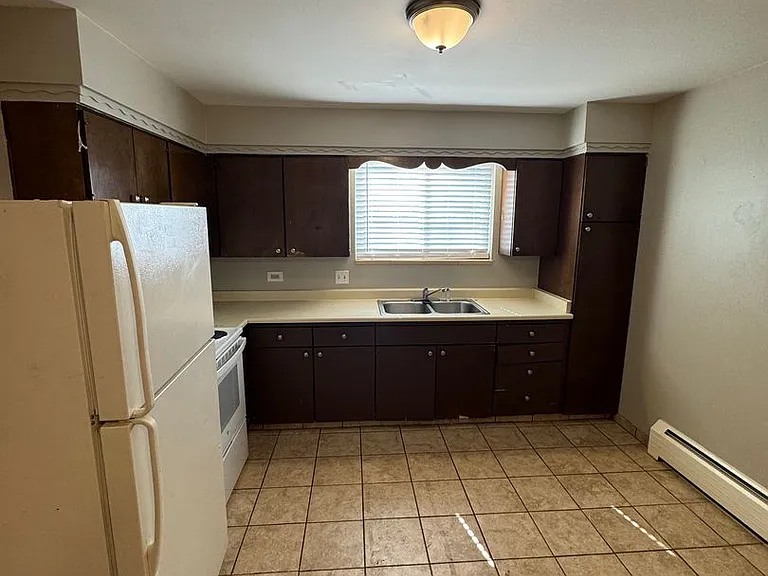 762 W Prentice Ave #2 — Photo 4