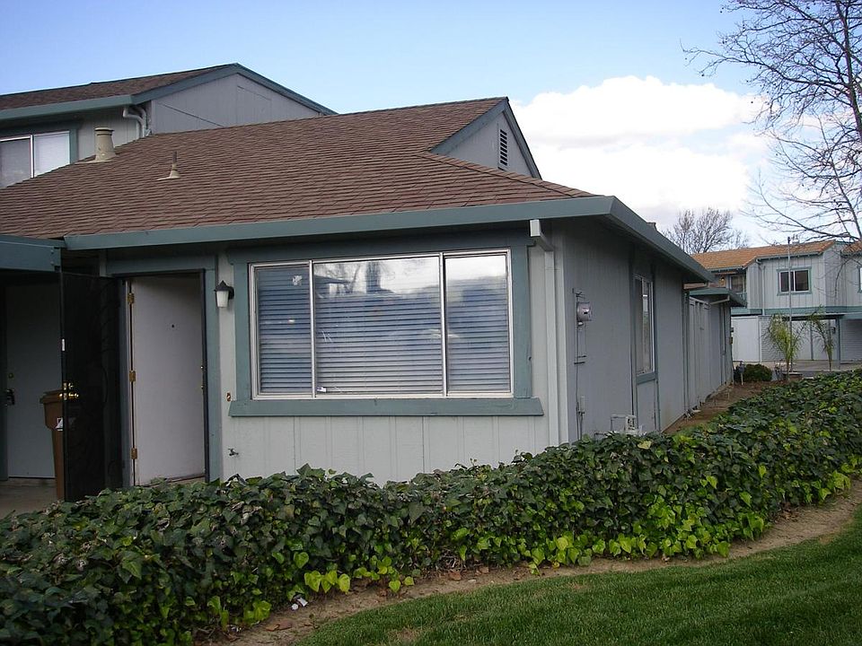1st image of 2601 Hampton Ln