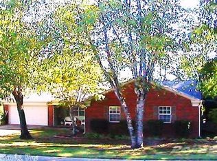1306 Pine Forest Dr, Benton, AR 72019