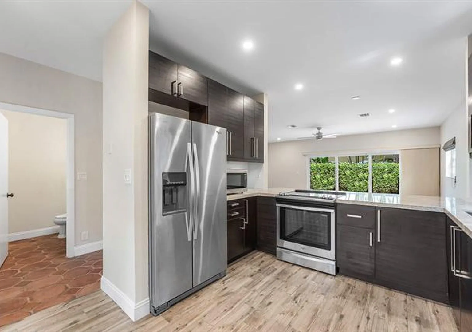 620 NE 9th Ave th 4, Fort Lauderdale, FL 33304 — Photo 1
