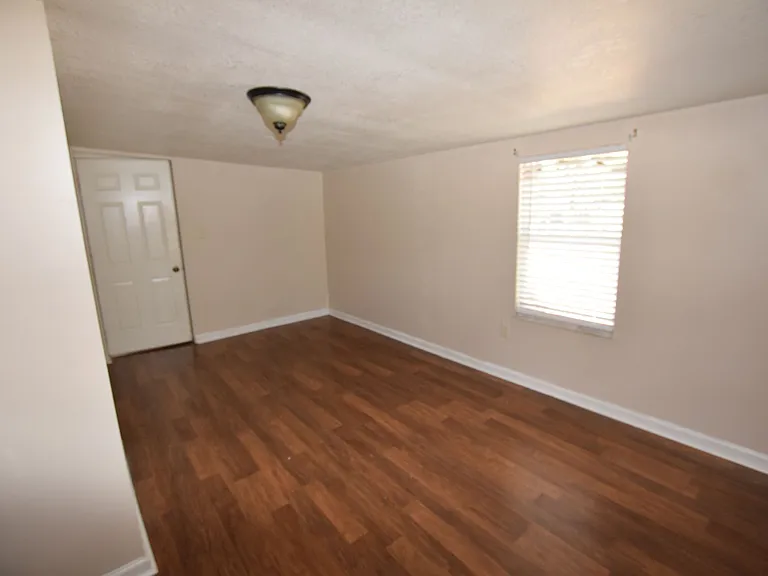 317 E Barnes Ave — Photo 27