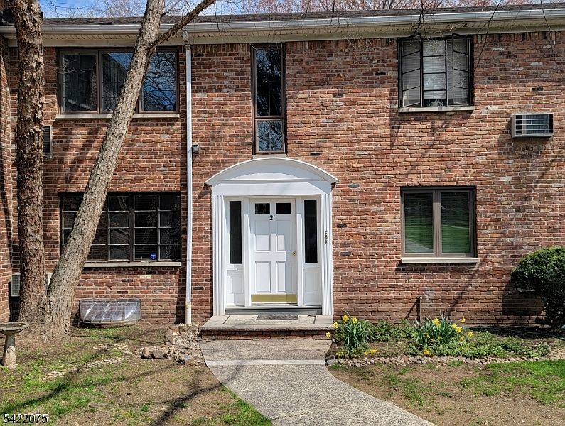 1st image of 21A Troy Dr