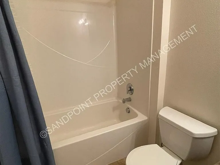 1602 Pine St #10 — Photo 24