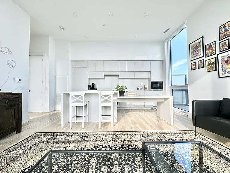 39 Roehampton Ave #4603 — Photo 10