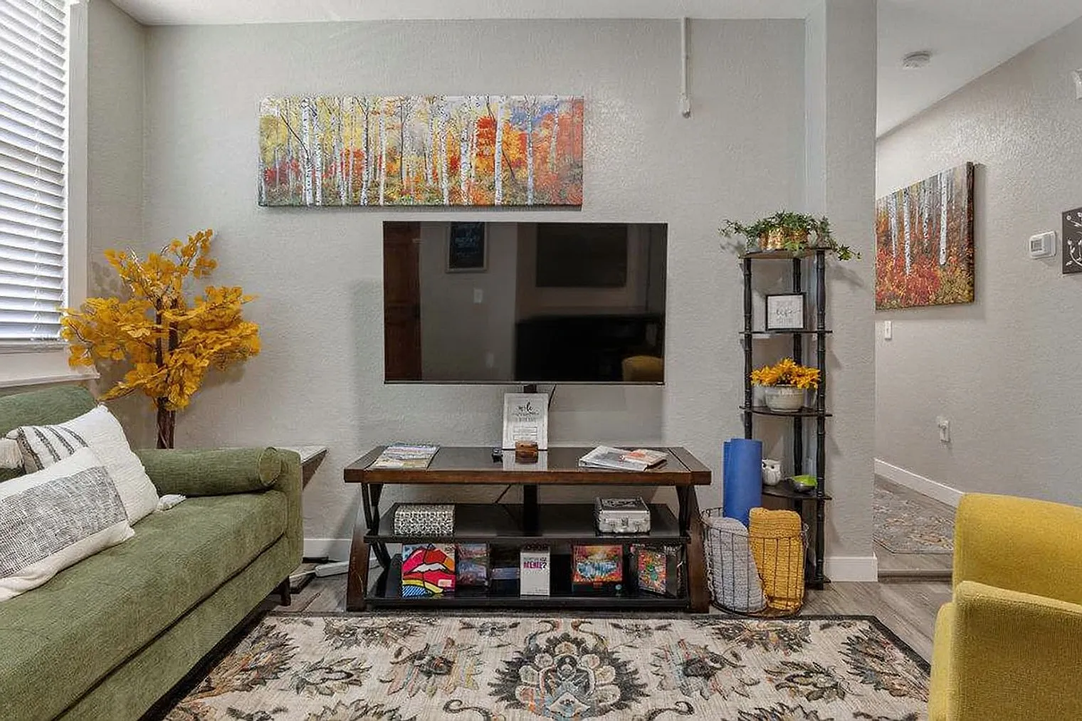 2 bed, 1.0 bath, 290 sqft, $3,899 — Photo 4