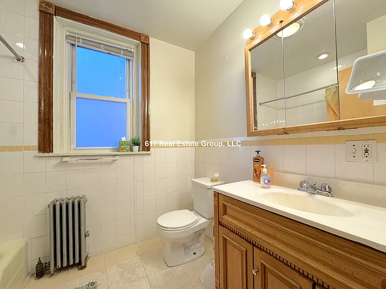 21 Gibbs St #4 — Photo 8