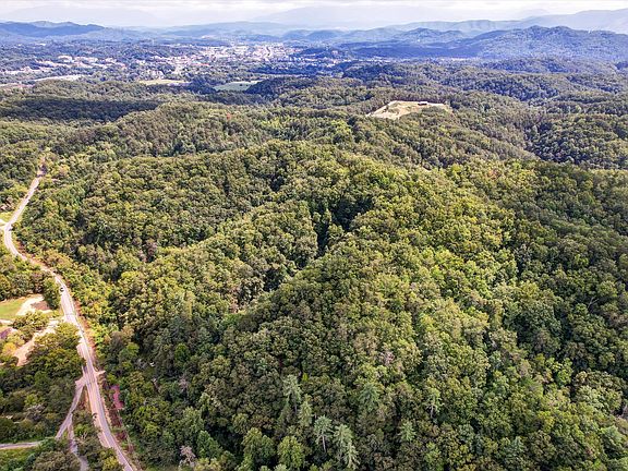 2nd image of 1316 River Divide Rd