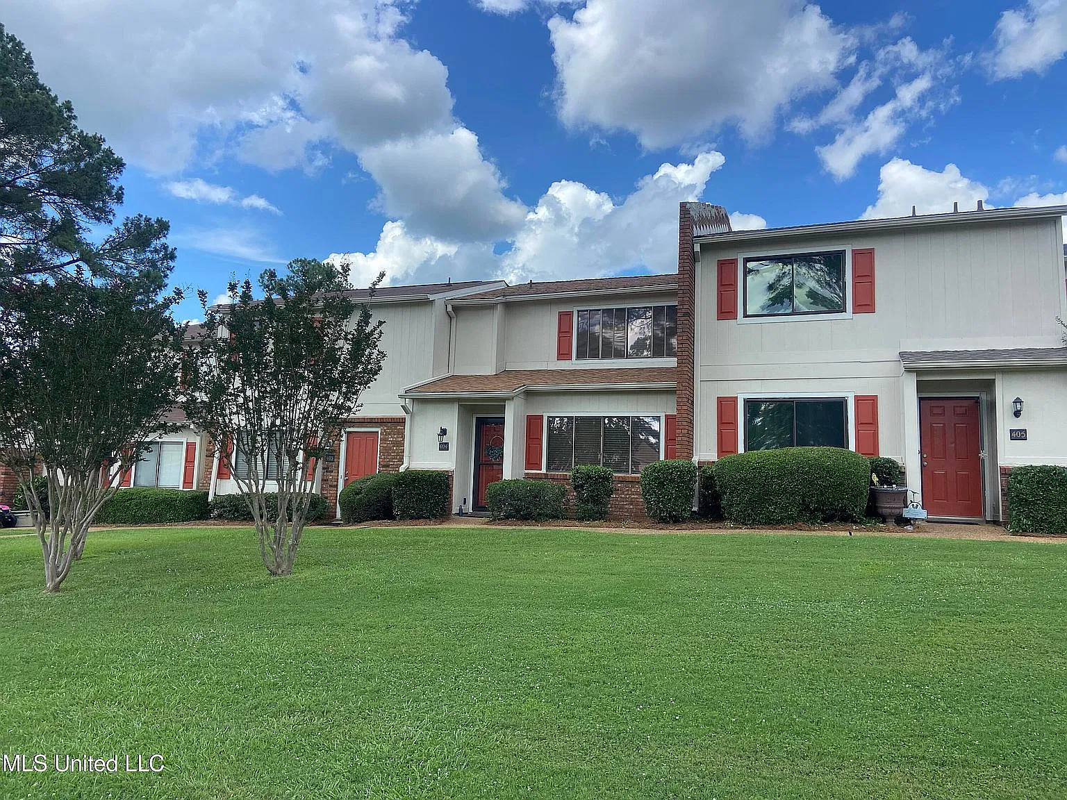 2 bed, 1221 sqft, $1,595 — Photo 1