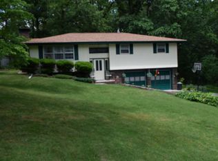 106 Greenleaf Cir, Dalton, GA 30721