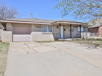 939 NW 5th St, Moore, OK, 73160