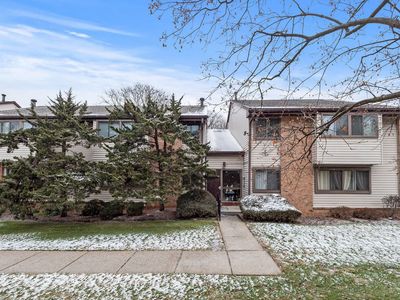 4551 Laurel Club Cir APT 33, West Bloomfield, MI, 48323