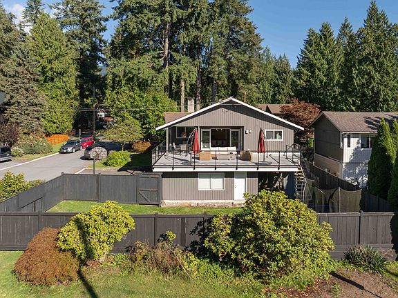 2nd image of 3682 McEwen Ave