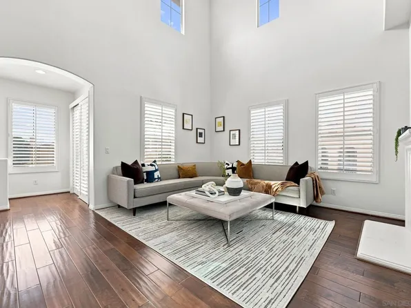 2733 Piantino Cir, San Diego, CA 92108