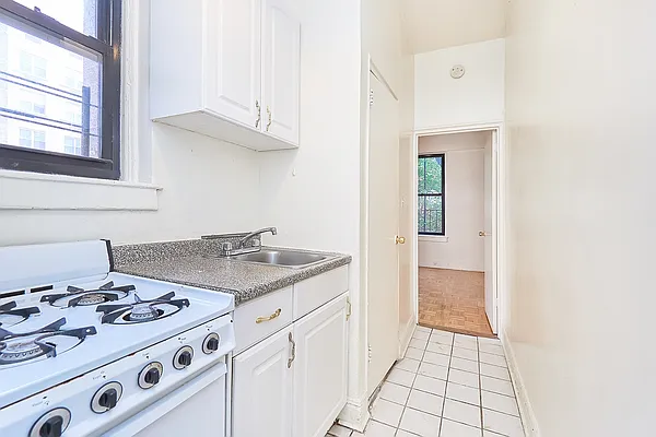 Rented by Compass | media 2