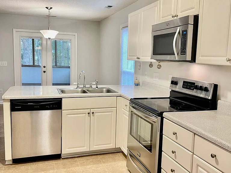 325 Catlin Rd — Photo 18