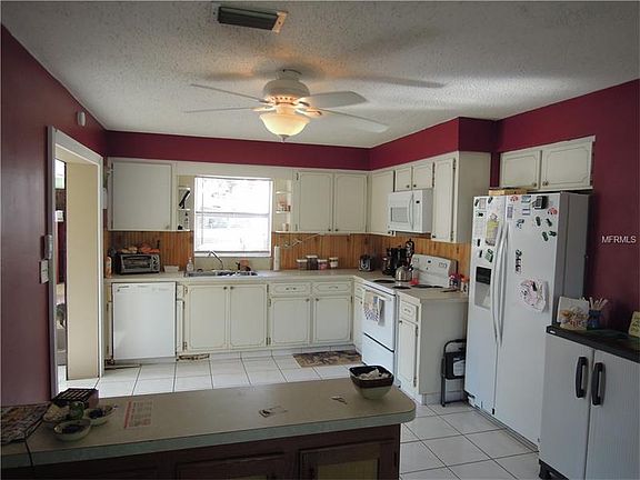 5th image of 776 89th Ave N