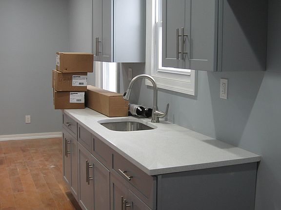 4th image of 10940 153rd St