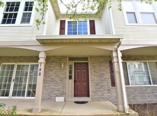 748 County Line Rd, Aurora, IL 60502