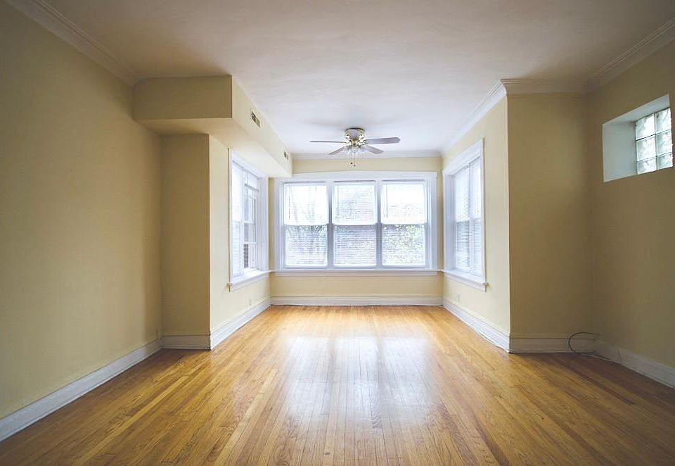 1st image of 4735 N Washtenaw Ave
