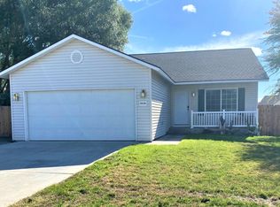 8608 Queensbury Dr, Pasco, WA 99301