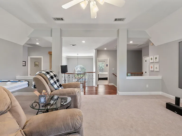 2147 Hilton Head Dr — Photo 16