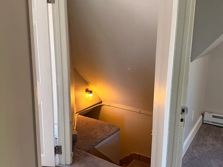 555 Main St — Photo 5
