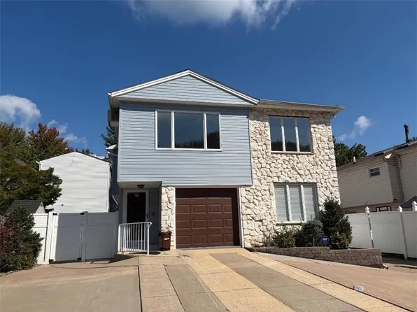 65 Oak Ln, Staten Island, NY 10312