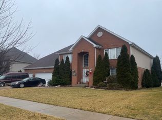 17032 Waterford Dr, Lansing, IL 60438
