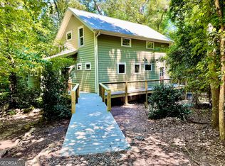 345 Three Oaks Dr, Athens, GA 30607