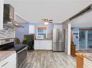 16 Charles Harpin Rd, Scituate, RI 02825