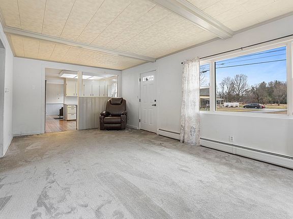 3rd image of 39 Rolfe Street