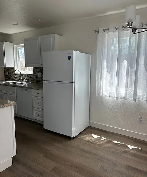 3405 Marlborough Ave — Photo 3