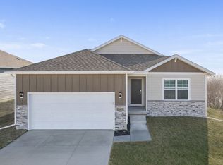 3473 Craven Dr, Coralville, IA