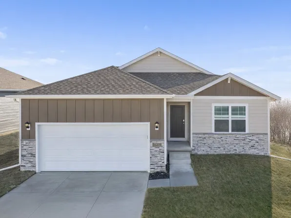 3473 Craven Dr, Coralville, IA 52241