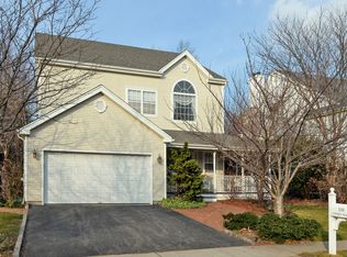 108 Coverly Pl, Melville, NY 11747