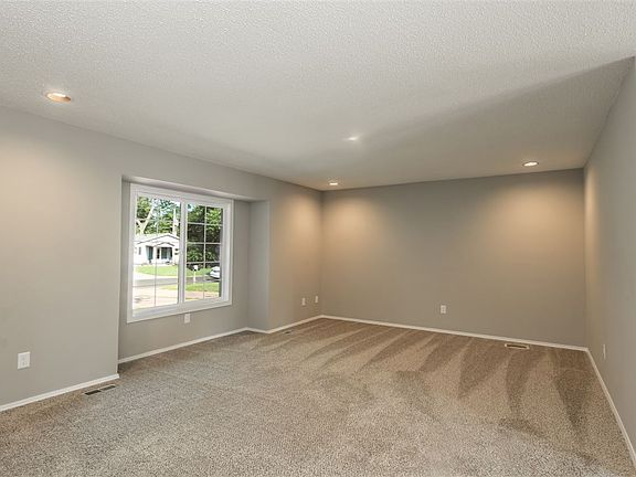 5th image of 1706 N Main St