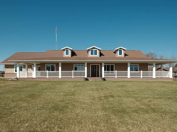 1905 4th Ave SE, Sioux Center, IA 51250