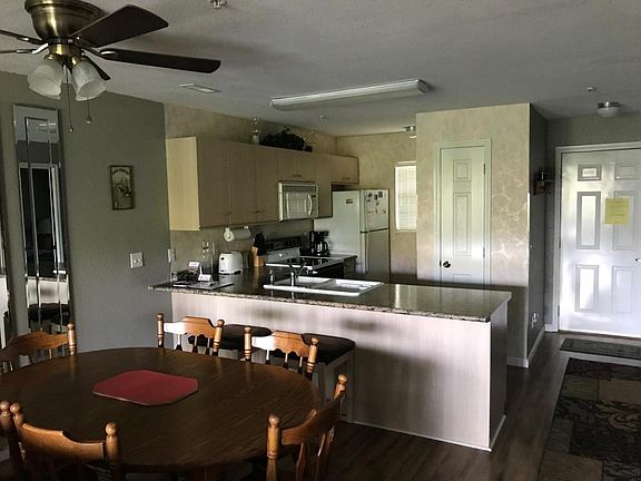 5th image of 34 Golfshores Dr APT 22