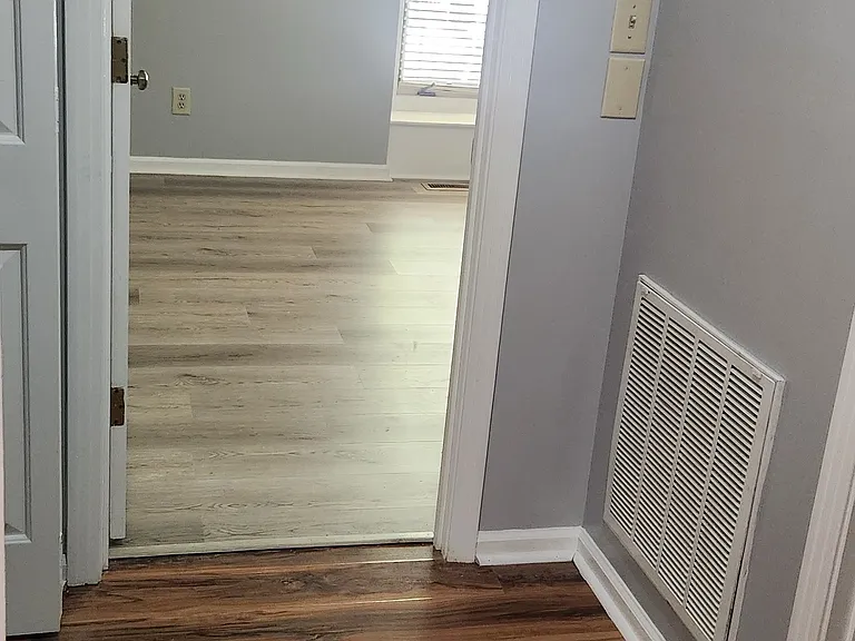 Hilltop Cir — Photo 8